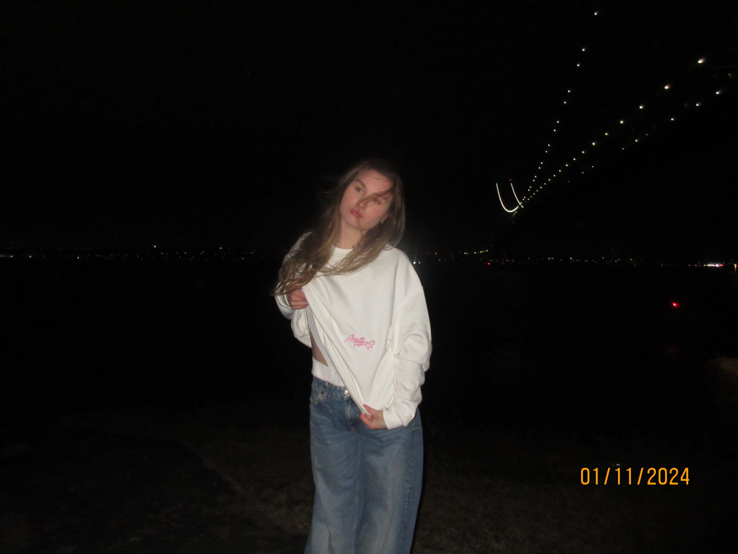 MZACO CREW-NECK (WHITE)