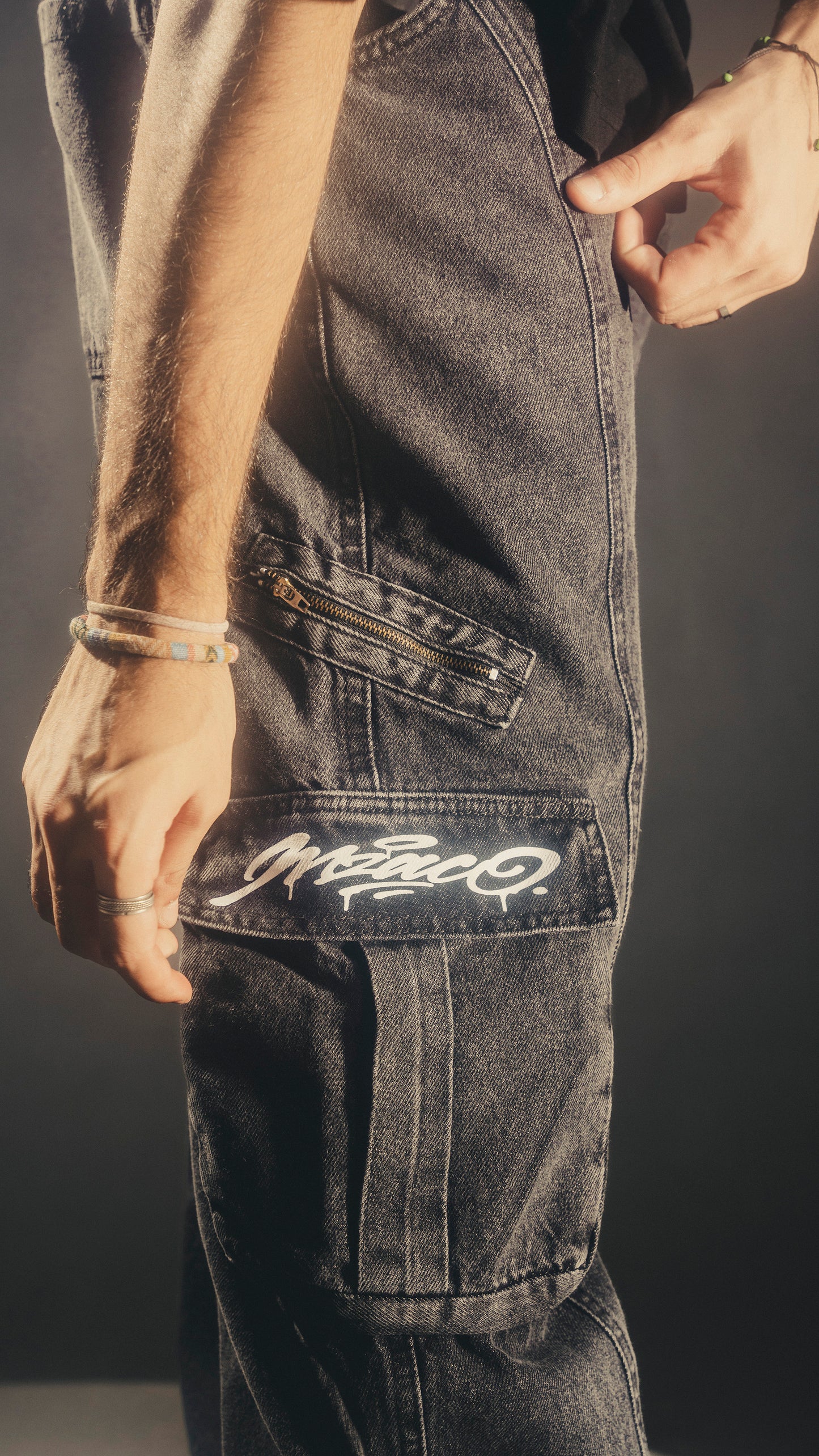 Puff-Pocket Jeans