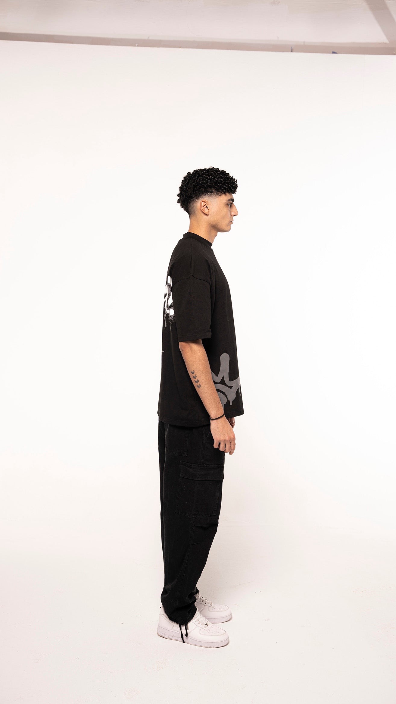 28 Tee “Black”